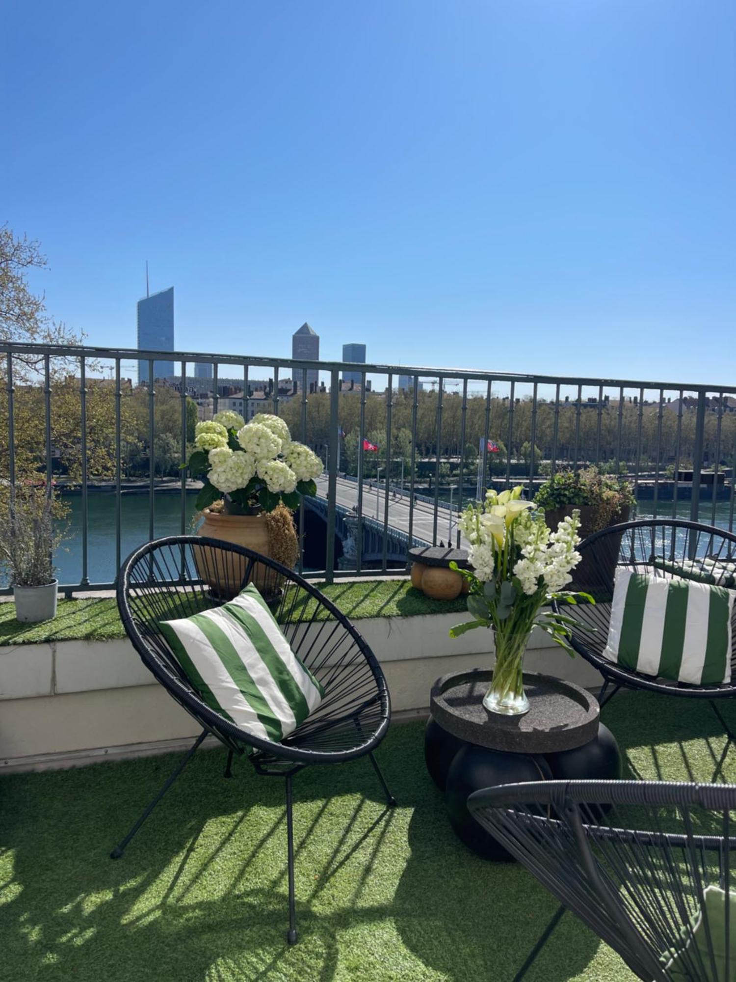 Coeur De Lyon Avec Terrasse Et Jacuzzi Apartment ภายนอก รูปภาพ